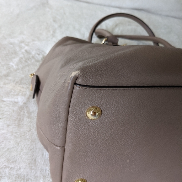 Michael Kors Weekender Bag - Picture 4 of 9